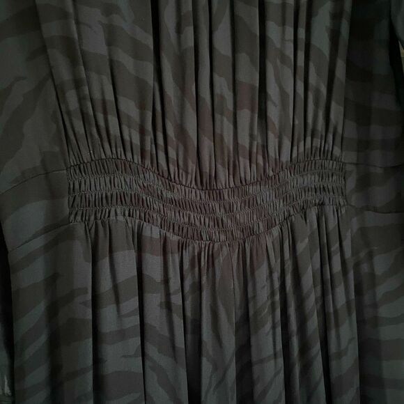 NWT ba&sh Robie Samie Subtle Zebra Print Midi Dress in Marine - Picture 10 of 11